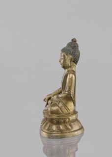 Buddha sitting on a lotus throne;, ; figurine; Chinese culture; Chinese art; Buddha iconography;