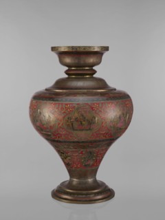 Vase, 19th century, India. Vase with a bulging, flattened belly tapering toward the bottom; wide
