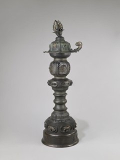 Temple lantern, Japanese, Edo period 1603–1868, Man'en 1860–1861. Bronze lantern featuring dragons,