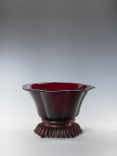 Bowl on base, bowl, Chinese art, Chinese, Qianlong style, Qing dynasty 1644–1911. Each segment