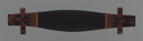 Elbow rest, Warring States Period 475–221 BC. Standalone support in the shape of a wavy inverted