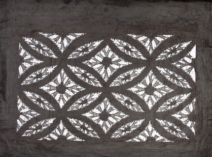 Katagami dyeing stencil with a motif of overlapping circles shippô. Ise-katagami stencil, chuban
