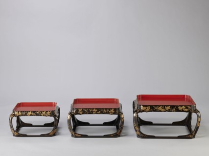 Set of three trays on legs kakeban, Japanese, Edo period early 19th century. Low tables,