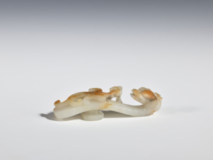 Belt clasp, purchase provenance; materials and form: belt clasp/belt buckle depicting lizards and