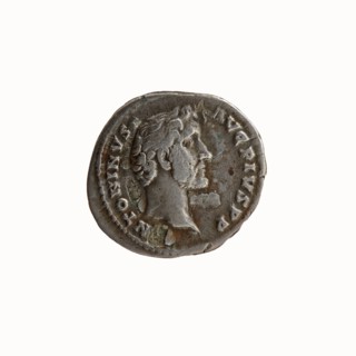 Denarius of Antoninus Pius 86–161; Roman emperor 138–161, struck 139. Obverse: head of Antoninus