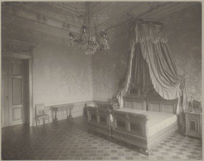 Lódz. Maurycy Poznanski's Palace . Bedroom interior with a double four-poster bed, Piotrowski