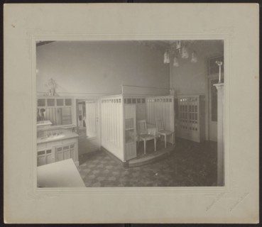 Lódz. Maurycy Poznanski's Palace . Interior of the bathing room. Piotrowski photographic studio;