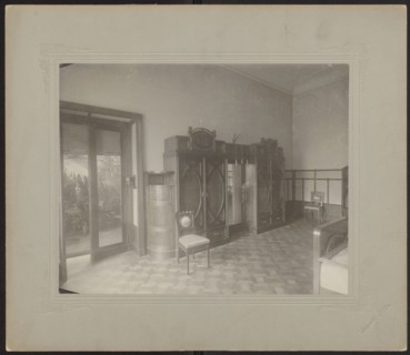 Lódz. Maurycy Poznanski's Palace . Interior of a bedroom, in the Art Nouveau style—view of the wall