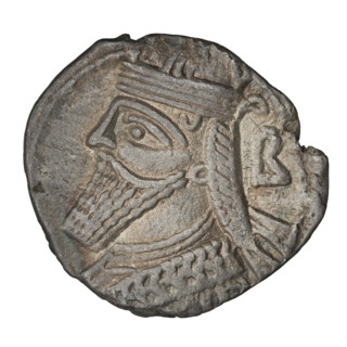 Tetradrachm of Vologases IV (Parthian king, reign 147–191). Obverse: diademed head of Vologases III