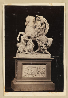 Photograph of Wiktor Brodzki's sculpture 'Escape from Pompeii' (Pompeii Fugue). View showing the