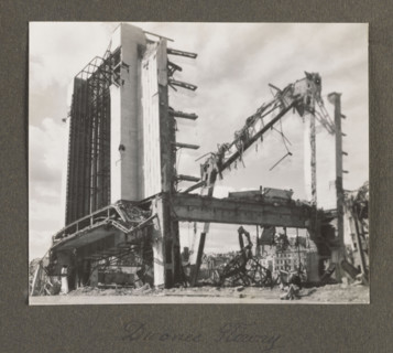Warsaw 1945 'Main Station', Bulhak, Jan (1876-1950), photographer; railway stations; Year 1945;