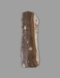 Knife, northern Mesopotamian workshop, knives (flint), bladed weapon; long flint blade with a