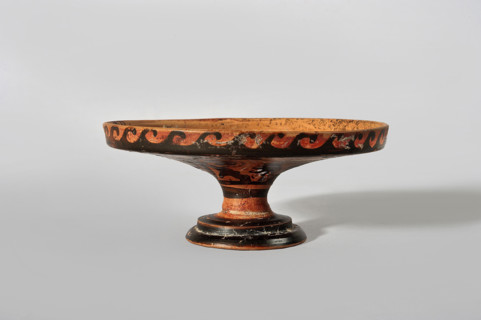 Lekanis lid, attributed to an author, 1st half of the 5th century BC, Greater Greece; vessel lid,