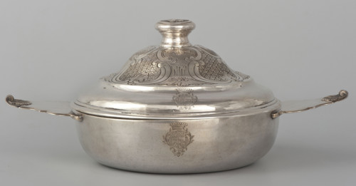 Écuelle by Louis I Dulaurier, goldsmith; tableware element. Body in the form of a smooth, circular