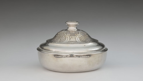 Écuelle by Louis I Dulaurier, goldsmith; tableware element. Body in the form of a smooth, circular