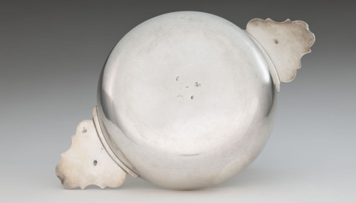 Écuelle by Louis I Dulaurier, goldsmith; tableware. Body in the form of a smooth circular bowl with