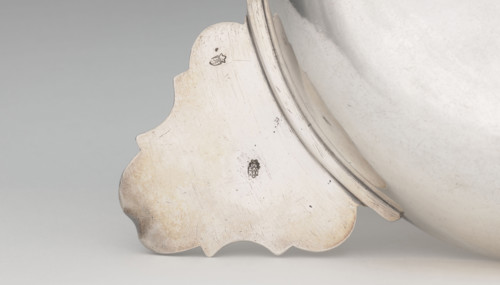 Écuelle by Louis I Dulaurier, goldsmith; tableware element. Body in the form of a smooth, circular