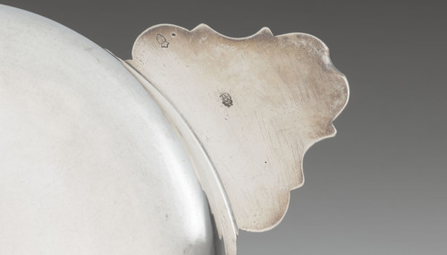 Écuelle by Louis I Dulaurier, goldsmith; tableware element. Body in the form of a smooth, circular