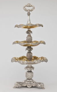 Etazera, Fraget, Józef (Warsaw; silver and plated goods factory; 1824–1945). Three-tiered platter