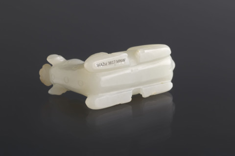 Deer paperweight, attributed to Rubiec-Masalski; maker Fyodor Vasilyevich (1865–1920?). Chinese