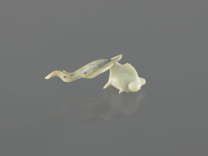 Fish-shaped paperweight; subject: fish; culture: Chinese, Qing dynasty (1644–1911); object type:
