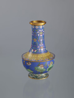 Vase, maker: Rubiec-Masalski; Fyodor Vasilyevich (1865–1920?); Tulisov, Jerzy (1943– ). Chinese