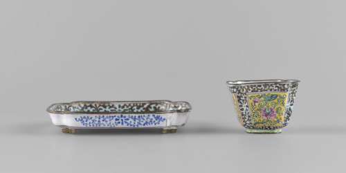 Bowl with saucer; painted enamel; plant ornament with peonies and plant tendril; Qing dynasty