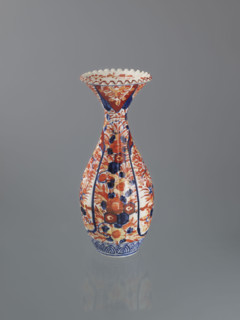 Vase with peonies, Imari style, Meiji period (1868–1912), decorated with sakura and phoenix (hoo)