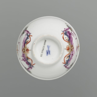 Hemispherical bowl, Koenigliche Porzellain Fabrique, Meissen (1710–1763), manufacturer; ca. 1750;