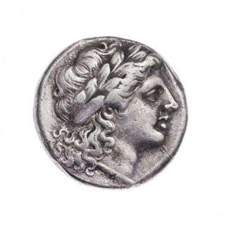 Didrachma; issuer: Rome; obverse: head of Apollo in a laurel wreath turned to the right; reverse: