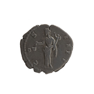 Denarius, Antoninus Pius (86–161; Roman emperor 138–161), 152–153. Obverse: head of Antoninus Pius