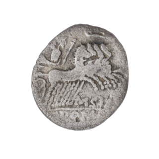 Denarius; publishers Q. Curtius and M. Silanus (fl. 116–115 BC). Obverse: helmeted head of Roma