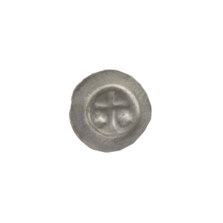 Denarius bracteate showing a Latin cross with slightly widening arm tips; on both sides of its