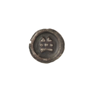 Denarius - bracteate, gate topped with three pillars topped with balls; a cross under the gate