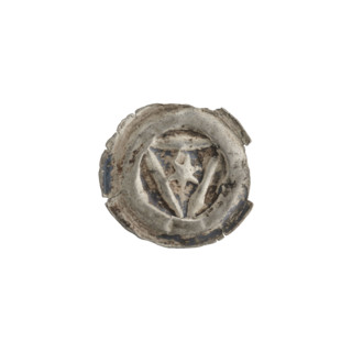 Denarius (bracteate); one-sided coin depicting a triangular shield with a six-pointed star,