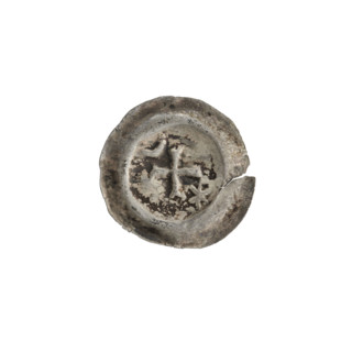Denarius - bracteate; isosceles cross with expanding, split arms; in one angle a six-pointed star,
