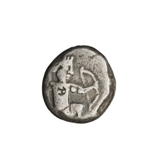 Shekel (4th century BC), Achaemenid Persian coin; obverse: ruler in a long robe, wearing a crown,