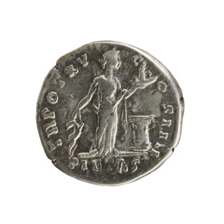 Denarius, Antoninus Pius (86–161; Roman emperor 138–161). Roman silver coin, 151–152 CE. Obverse: