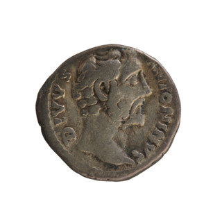 denarius, Marcus Aurelius (121–180; Roman emperor 161–180), posthumous issue of Antoninus Pius