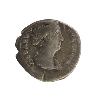 Denarius, Antoninus Pius (86–161; Roman emperor 138–161) and Faustina the Elder (98–141; Roman