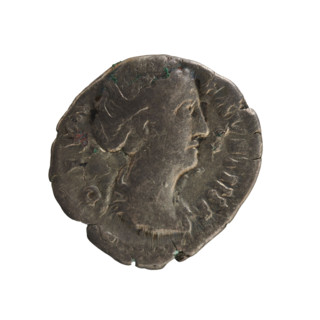 Denarius, Antoninus Pius (86–161; Roman emperor 138–161) and Faustina the Elder (98–141; Roman
