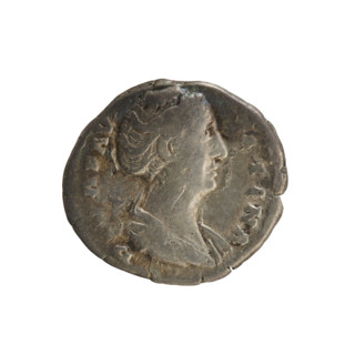 Denarius, Antoninus Pius (86–161; Roman emperor 138–161) and Faustina the Elder (98–141; Roman