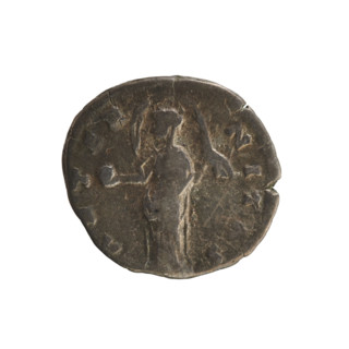 Denarius, Antoninus Pius (86–161; Roman emperor 138–161) and Faustina the Elder (98–141; Roman