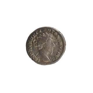denarius, Marcus Aurelius (121–180; Roman emperor 161–180); obverse: head of Marcus Aurelius right,