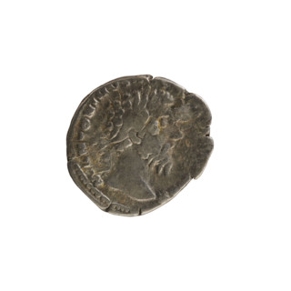 denarius, Marcus Aurelius (121–180; Roman emperor 161–180); obverse: head of Marcus Aurelius with