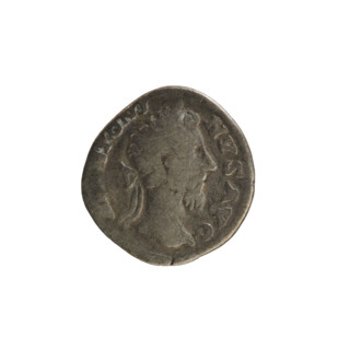 Denarius of Marcus Aurelius (121–180; Roman emperor 161–180). Obverse: head of M. Aurelius with