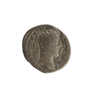 Denarius of Marcus Aurelius (121–180; Roman emperor 161–180). Obverse: Head of Marcus Aurelius in a