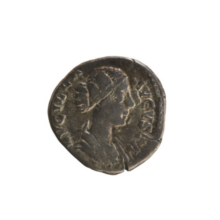 Denarius, Lucius Verus (130–169; Roman emperor 161–169) and Lucilla (149–182; Roman empress