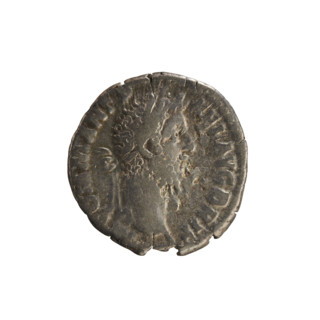 Denarius of Commodus (reigned 177–192 CE). Obverse: laureate, right-facing bust of the emperor;
