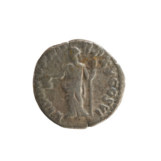 Denarius, Commodus (161–192, Roman emperor 177–192). Roman silver coin, weight 2.56 g, axis 180°.